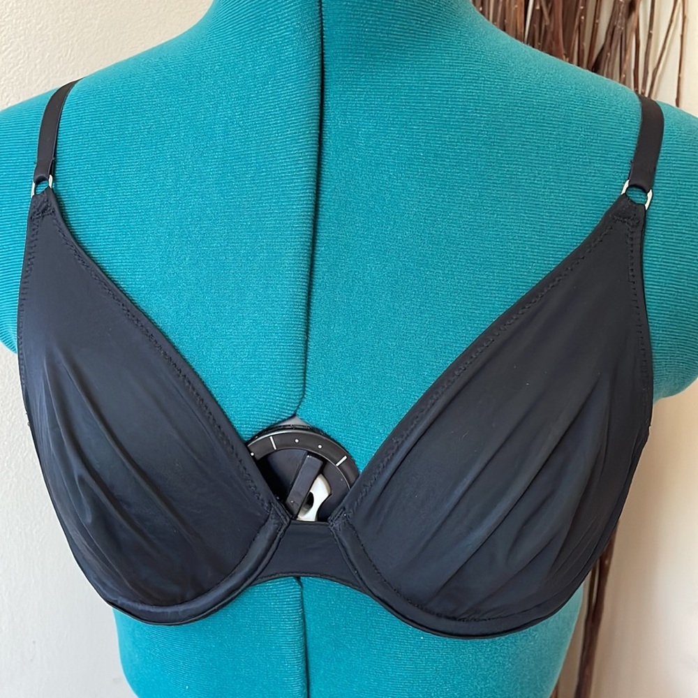 Victoria secret full coverage bra 34B